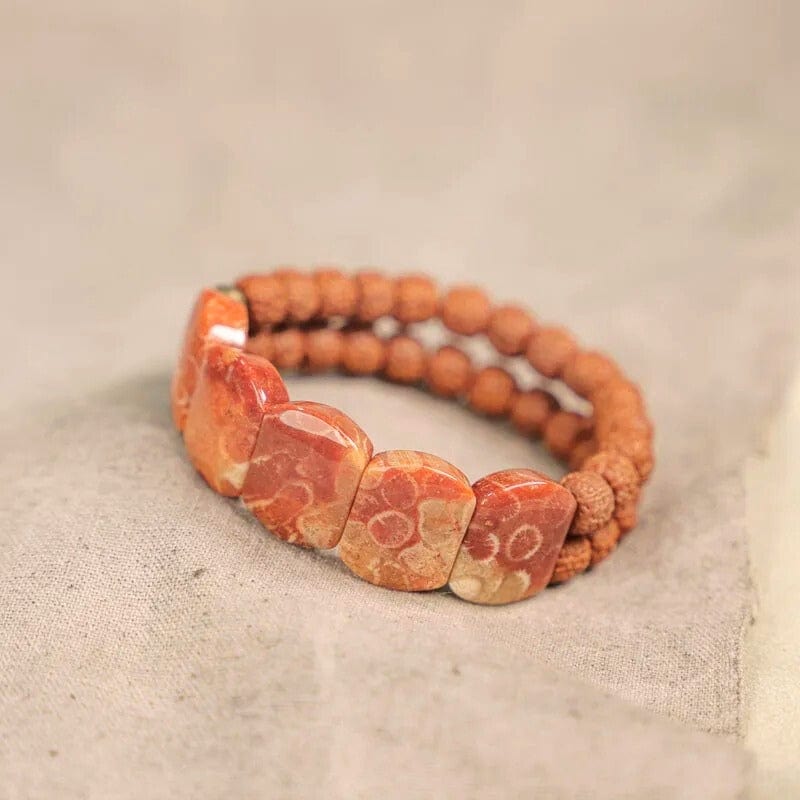 Kalpa - Bracelet Tibétain en Rudraksha et Pierre de Corail